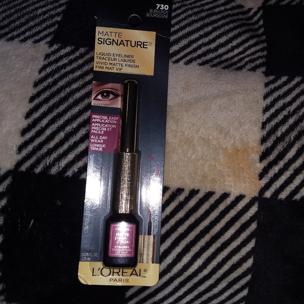 I'm selling loreal matte signature